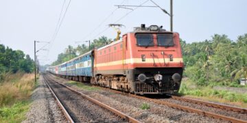 Summer Special Train: दिल्ली से यूपी-बिहार के लिए चलेंगी 1500 से ज्यादा समर स्पेशल ट्रेन, इन रूट्स पर दौड़ेंगी रेलगाड़ियां