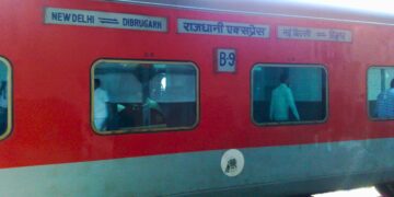 Indian Railways: डिब्रूगढ़ राजधानी समेत 4 ट्रेनों की बदली टाइमिंग, नोट कर लें नया शेड्यूल