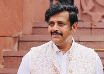 ‘एक सुरक्षाकर्मी मिलता था दुबला-पतला, उनकी सुरक्षा भी हमें करनी पड़ती थी’, रवि किशन ने ममता बनर्जी पर साधा निशाना