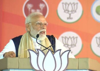 ‘इस बार माहौल बदल गया है’, PM मोदी ने तिरुवल्ला से LDF और UDF पर साधा निशाना; बोले- ‘विदाई तय है’