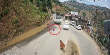 शिमला में दिल दहला देने वाला हादसा, एक पल की लापरवाही और मां की आंखों के सामने कुचली गई मासूम