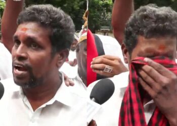 रुझानों में DMK के तीसरे नंबर पर जाने के बाद कैमरे पर रोने लगा पार्टी कार्यकर्ता, वायरल हुआ VIDEO
