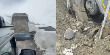 हिमाचल में बर्फीली वादियों के बीच चलते-चलते अचानक धंस गया ट्रक, VIDEO आया सामने
