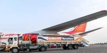 Jet Fuel Price: महंगे कच्चे तेल के बीच घरेलू एयरलाइंस को बड़ी राहत, नहीं बढ़े ATF के दाम