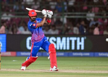 KL Rahul ने व्यक्तिगत Records को नकारा, कहा- MS Dhoni की 5 IPL Trophies जीतना है सपना