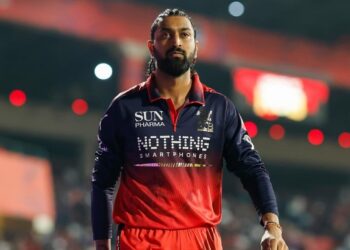 Krunal Pandya का बड़ा बयान, RCB की बल्लेबाजी में सुधार का पूरा श्रेय Dinesh Karthik को जाता है