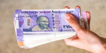 PPF में एकमुश्त ₹1,50,000 सालाना जमा करेंगे तो मेच्योरिटी पर कितना मिलेगा, समझें कैलकुलेशन