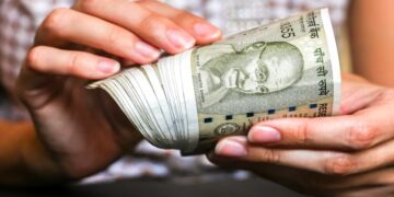 HDFC Bank में 55 महीने की FD में ₹55,000 करेंगे जमा तो मैच्योरिटी पर कितना मिलेगा रिटर्न, समझें गणित