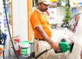 देश के किसी भी हिस्से में पेट्रोल-डीजल की कोई किल्लत नहीं, तेल की कमी पर Indian Oil ने दिया ये जवाब