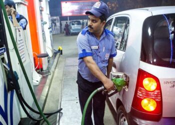 क्या ₹25 से 28 प्रति लीटर तक महंगे हो जाएंगे पेट्रोल-डीजल? कंपनियों का बढ़ रहा घाटा, जानें वजह