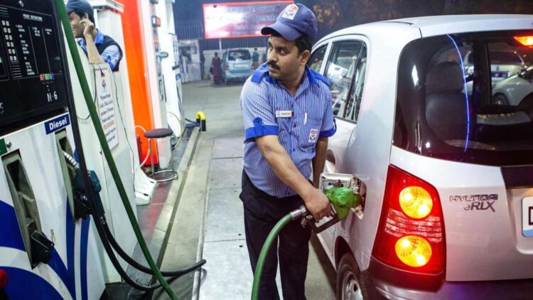 क्या ₹25 से 28 प्रति लीटर तक महंगे हो जाएंगे पेट्रोल-डीजल? कंपनियों का बढ़ रहा घाटा, जानें वजह