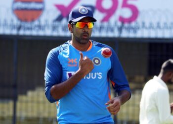 R Ashwin का MS Dhoni पर बड़ा बयान, 'स्पिनर्स के लिए उनसे बेहतर Keeper कोई नहीं'