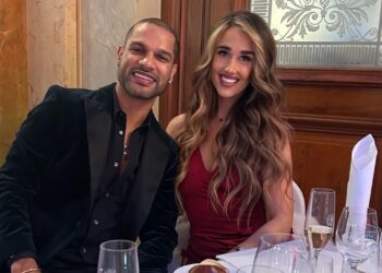 शादी के बाद अब Shikhar Dhawan ने कराया रजिस्ट्रेशन, Gurugram में पत्नी Sophie के साथ आए नजर