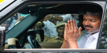 तमिलनाडु के किंग बन गए थलापति विजय, अब कौन बनेगा किंगमेकर? सियासत हुई तेज
