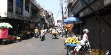 उत्तराखंड में खाने-पीने की चीजों की कीमतों में भारी उछाल, नींबू 250 तो पनीर 440 Rs प्रति किलो; सब्जी-फलों के भी दाम बढ़े