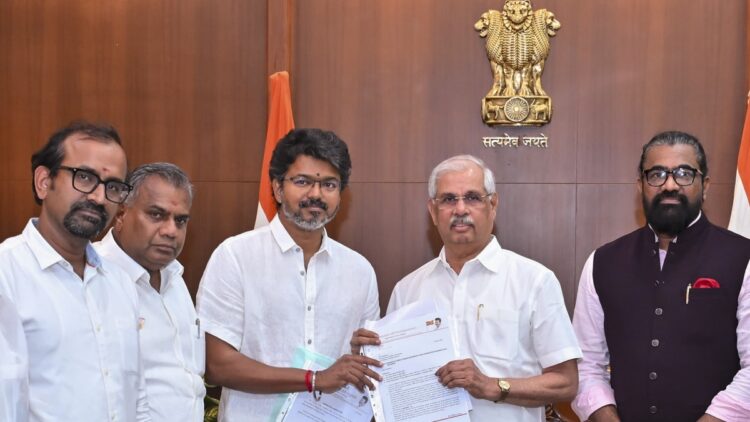 विजय को 120 विधायकों का समर्थन मिला, कार्यकर्ताओं ने जश्न मनाया, स्टालिन ने नई सरकार को शुभकामनाएं दीं