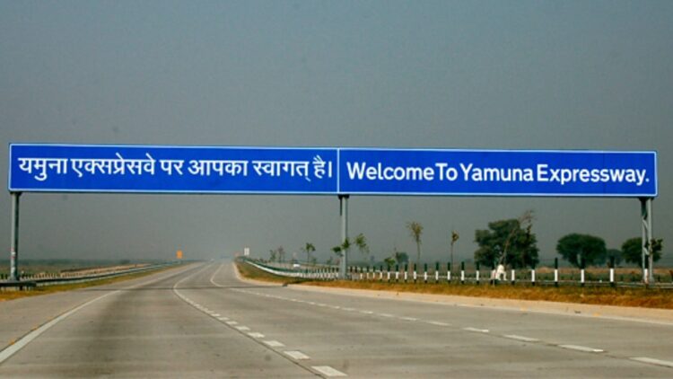 Yamuna Expressway का सफर हो सकता है महंगा, टोल दरों में 5% तक बढ़ाने का प्रस्ताव