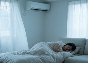 AC की Cooling का Secret Revealed! इन गलतियों से बंद होते ही कमरा सोख लेता है सारी ठंडक