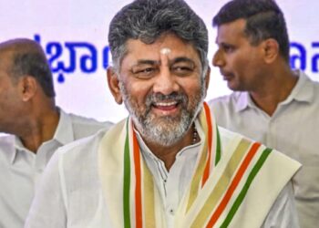 कर्नाटक का बदला नेतृत्व, अब DK शिवकुमार बने नए मुख्यमंत्री, जी परमेश्वर बने डिप्टी सीएम