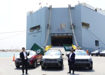 भारत में बनीं Renault Duster का एक्सपोर्ट शुरू, कंपनी ने दक्षिण अफ्रीका के लिए रवाना की पहली खेप