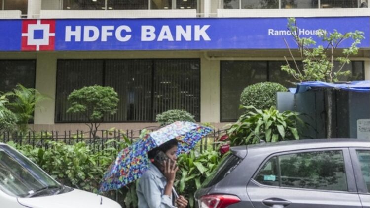 HDFC Bank के पूर्व चेयरमैन अतनु चक्रवर्ती की नैतिक चिंताओं का नहीं मिला सबूत, 3 महीने तक चली कानूनी समीक्षा
