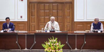 पीएम मोदी ने EAC-PM के साथ की अहम मीटिंग, पश्चिम एशिया में जारी तनाव के बीच अर्थव्यवस्था को मजबूत करने पर हुई चर्चा