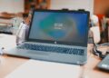 नया Laptop लेने के बाद सबसे पहले क्या करें? जानिए एक्सपर्ट्स की जरूरी सलाह