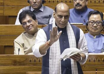 तोड़-मोड़कर पेश किया जा रहा रक्षा मंत्री राजनाथ सिंह का संसद में ऑपरेशन सिंदूर पर दिया गया बयान, केंद्र सरकार ने दी सफाई