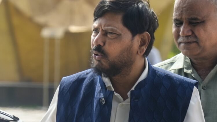 “मैं जिसके साथ, वो सत्ता में… विपक्ष बाहर”, रामदास आठवले ने अपने अंदाज में PM मोदी के लिए कर दी भविष्यवाणी