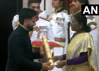Padma Awards 2026: रोहित शर्मा और सविता पूनिया को पद्म श्री, विजय अमृतराज को पद्म भूषण