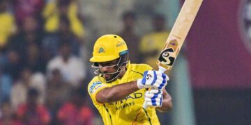 Sanju Samson ने की क्रिकेट-टेनिस के दिग्गजों की तुलना, कहा- MS Dhoni में दिखते हैं Roger Federer
