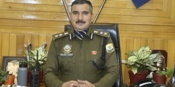 हिमाचल में सरकारी आवास पर विवाद: DIG को ₹1.80 लाख का नोटिस भेजा, वेतन से वसूली की चेतावनी दी