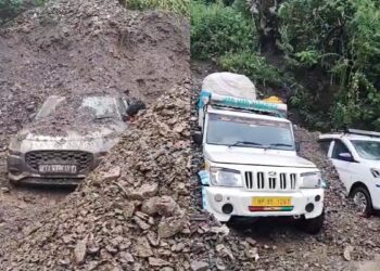बंगाल-सिक्किम में भारी बारिश की चेतावनी, शिमला में सड़कें जलमग्न, अब यूपी-राजस्थान में होगी मानसून की एंट्री