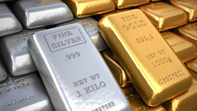 Gold-Silver की कीमतों में आई तेज गिरावट, चांदी ₹6000 लुढ़की; जानिए आज क्या है 24 कैरेट सोने का भाव?