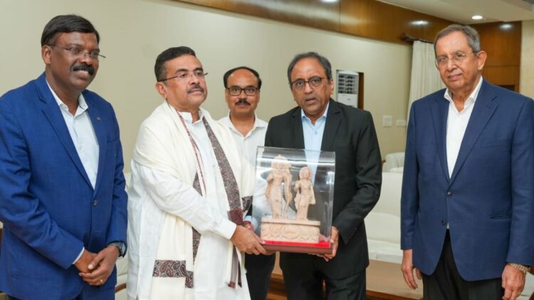 पश्चिम बंगाल में रोजगार बढ़ाने पर फोकस, शुभेंदु अधिकारी ने L&T के CMD से की मुलाकात