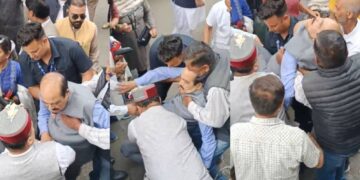 हिमाचल में प्रदर्शन के दौरान बीजेपी सांसद हर्ष महाजन की बिगड़ी तबीयत, लड़खड़ाकर गिरे; वीडियो आया सामने