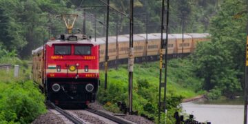 प्रयागराज से वलसाड और मुंबई के लिए चलाई जाएंगी 2 नई स्पेशल ट्रेनें, चेक करें स्टॉपेज और समय