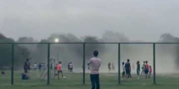 Weather News: दिल्ली-NCR में बदला मौसम, यूपी में आंधी ने मचाई तबाही; जानें कहां तक पहुंचा मानसून
