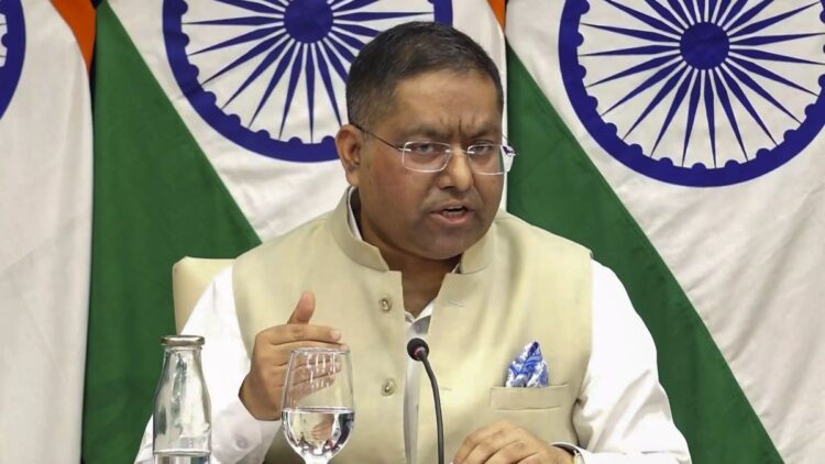 ‘अपने गिरेबान में झांके पाकिस्तान’, कराची आतंकी हमले पर भारत ने पड़ोसी मुल्क को दिया मुंहतोड़ जवाब