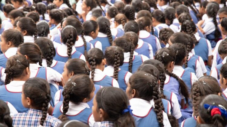 वायनाड के स्कूल में बीमार हुए 150 बच्चे, टीचर भी चपेट में; करनी पड़ी एक सप्ताह की छुट्टी