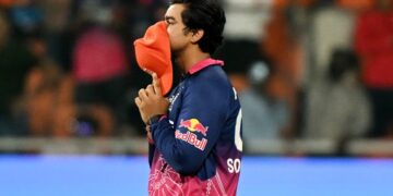 what did virat kohli say to vaibhav sooryavanshi after the ipl 2026 final watch the video