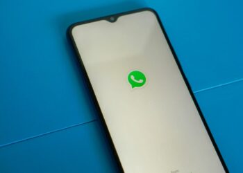 whatsapp fights scams with new strict account setting
