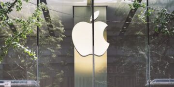 Nvidia को पछाड़ Apple फिर से बनी दुनिया की सबसे मूल्यवान कंपनी