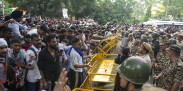 LIVE: दिल्ली में CJP का प्रदर्शन हुआ उग्र, कई लोग हिरासत में लिए गए, शाह और प्रधान के बीच हुई बैठक