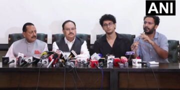 कॉकरोच जनता पार्टी का धरना प्रदर्शन खत्म, सरकार ने सभी मांगे मानी, प्रदर्शनकारियों पर नहीं होगा कोई एक्शन