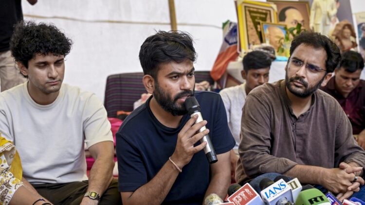 CJP नेताओं की शिकायत पर सरकार ले रही संज्ञान, शांतिपूर्वक प्रदर्शनकारियों पर कार्रवाई नहीं: सूत्र
