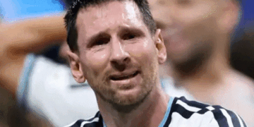Messi Called Loser, Actor! Gauhar Khan Slams