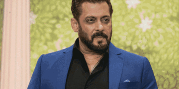 Salman Khan Sells Bandra Flat for ₹3.5 Cr