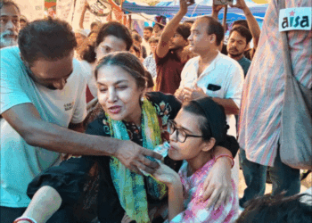 Jantar Mantar Parliament March | Shabana Azmi Prakash Raj Support CJP