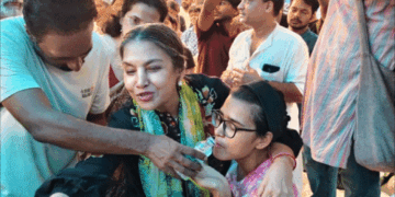 Jantar Mantar Parliament March | Shabana Azmi Prakash Raj Support CJP